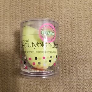Beauty Blender Makeup Sponge